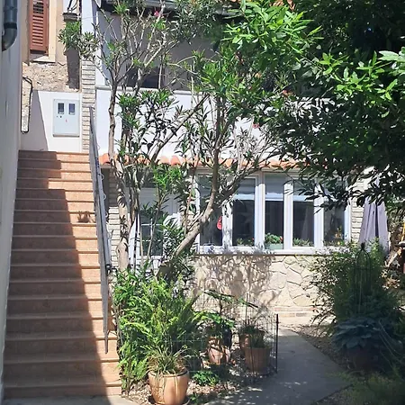 1918apartman Centar,poljana Sibenik
