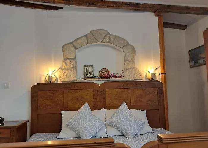 公寓 1918apartman Centar,poljana 希贝尼克