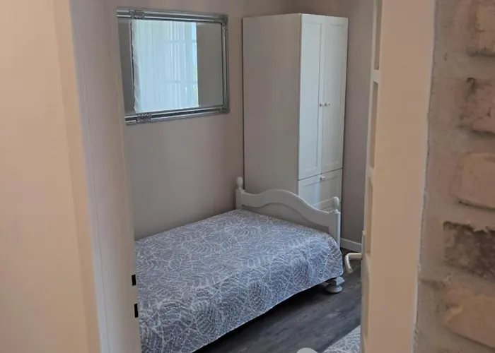 1918apartman Centar,poljana * 希贝尼克